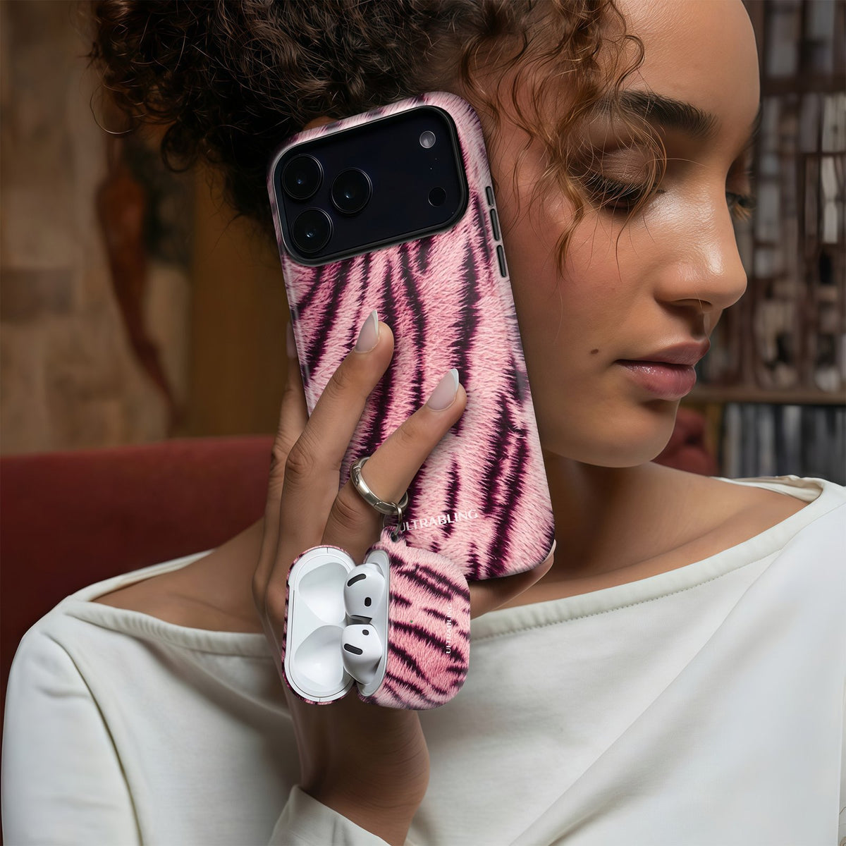Blush Tiger - AirPods Case