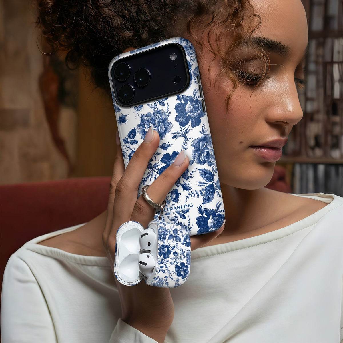 Porcelain Rose - AirPods Case