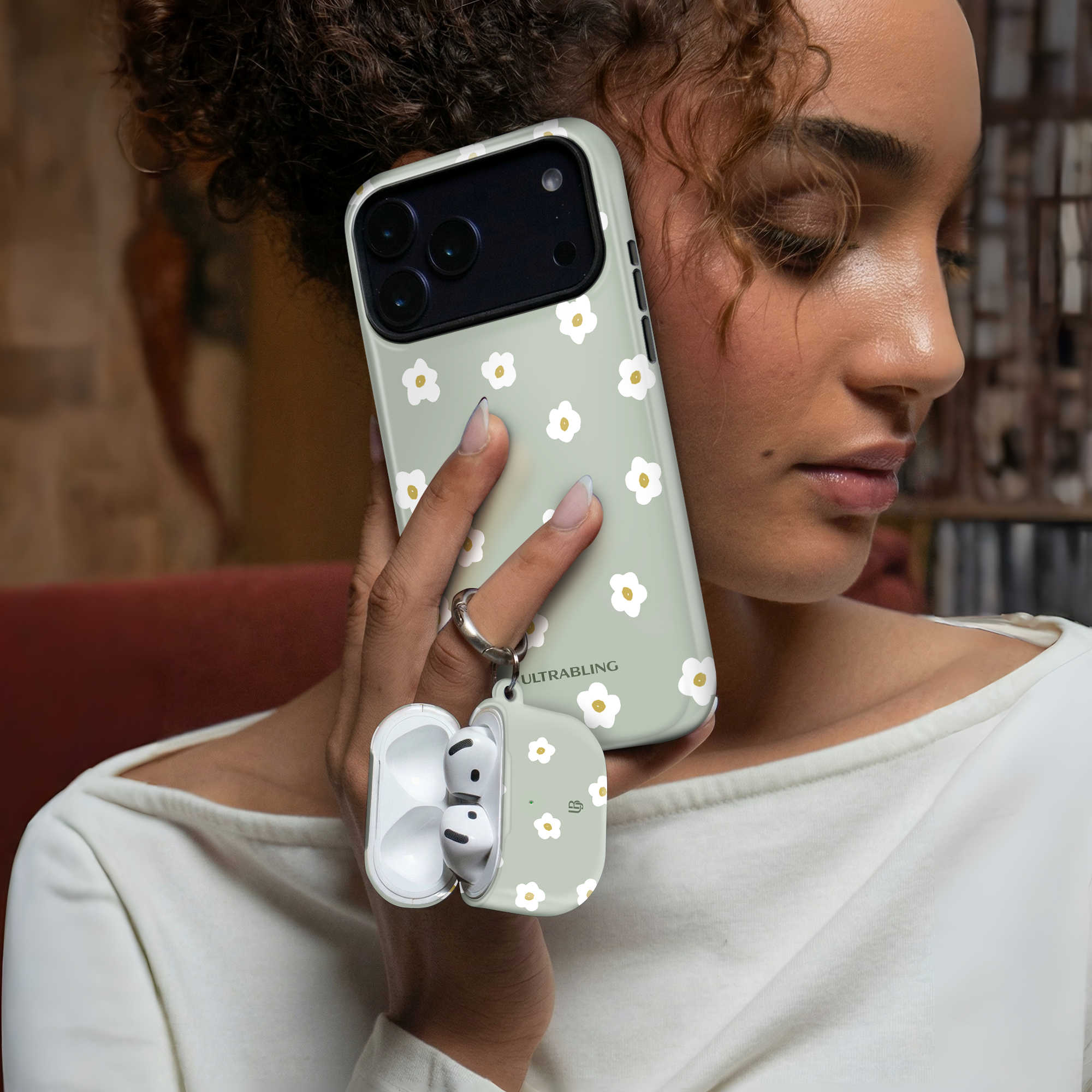 Daisy Pop Ultrabling AirPods case detail view
